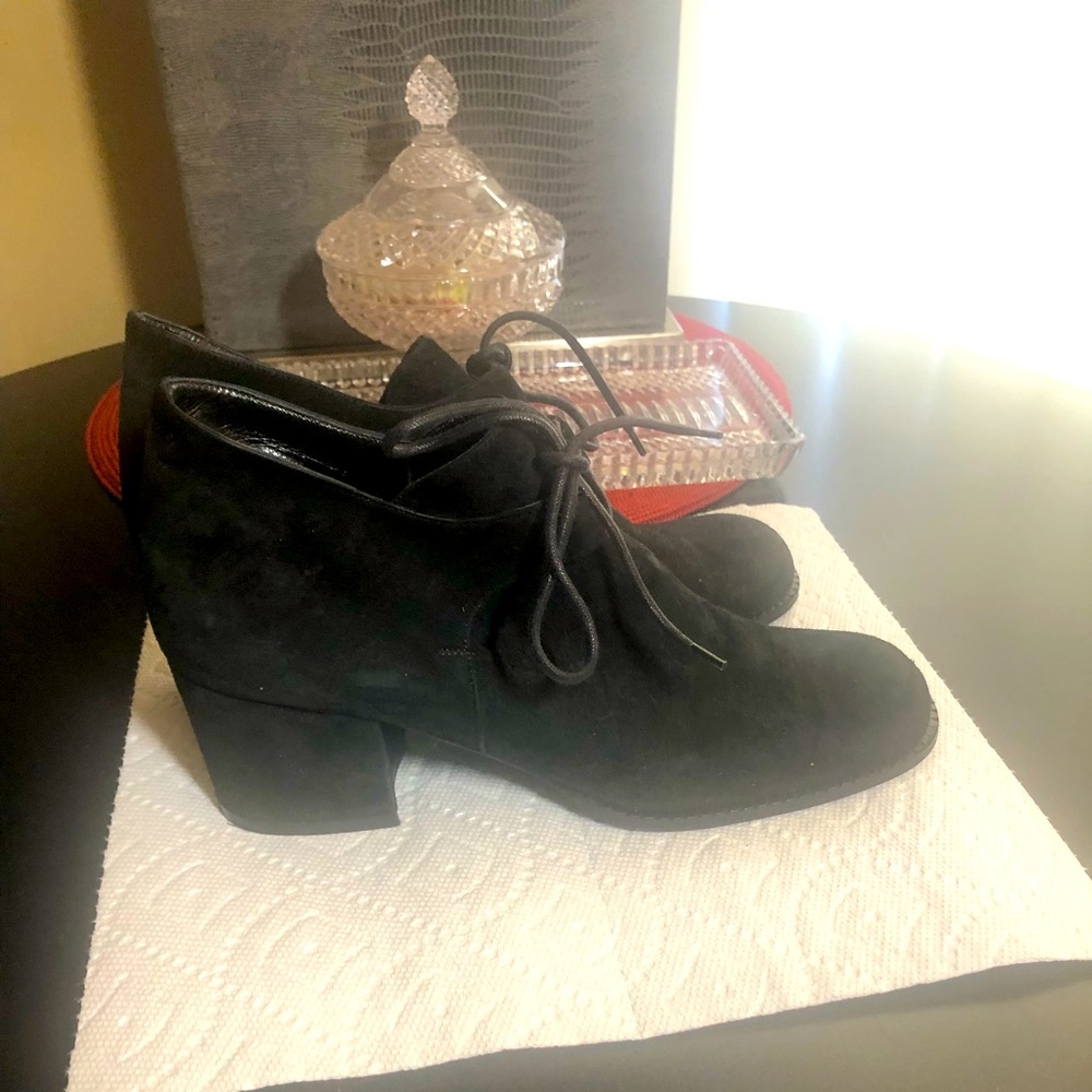 Yves Saint Laurent- Black Suede Ankle boots 37 1/2 or 7-7.5